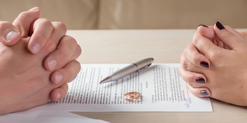 離婚協議書範本下載｜教你寫、流程、常見問題，解決你的疑問！