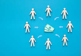 people-deciding-to-help-with-money-through-the-int-2025-03-18-17-20-05-utc